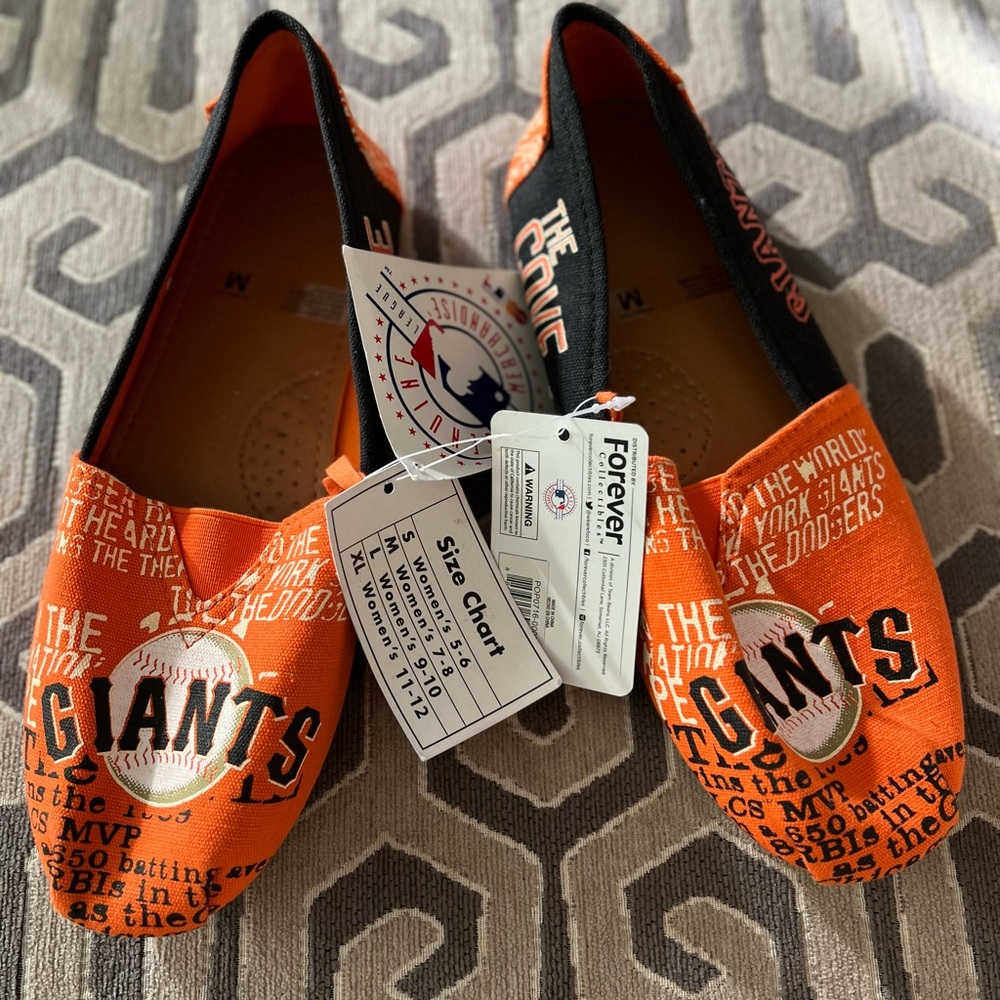 SF Giants fan shoes